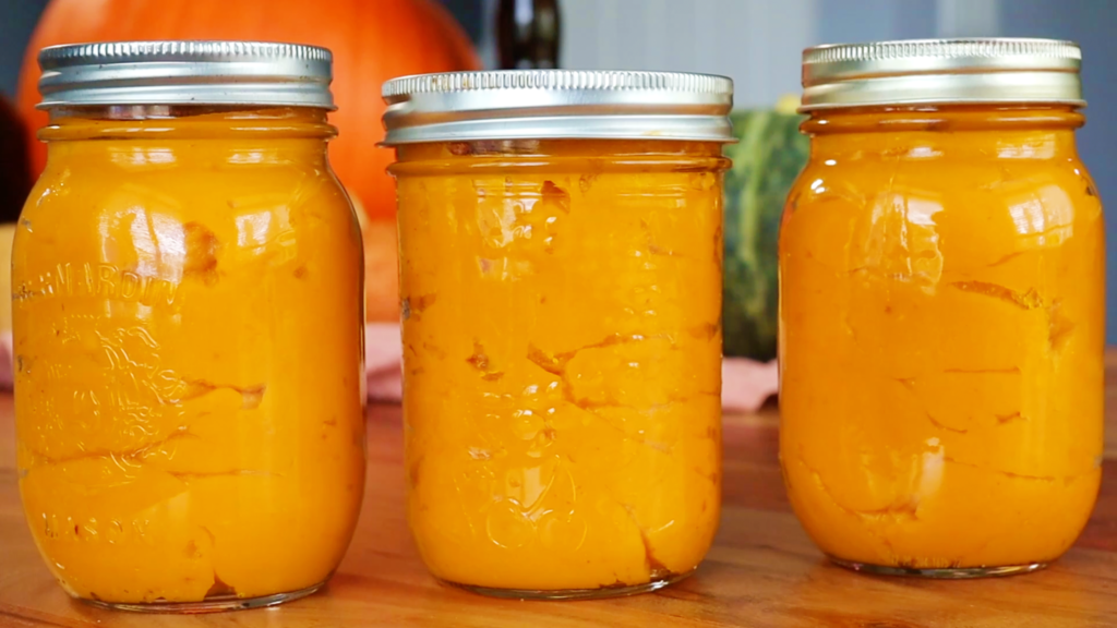 3 glass jars of pumpkin purée