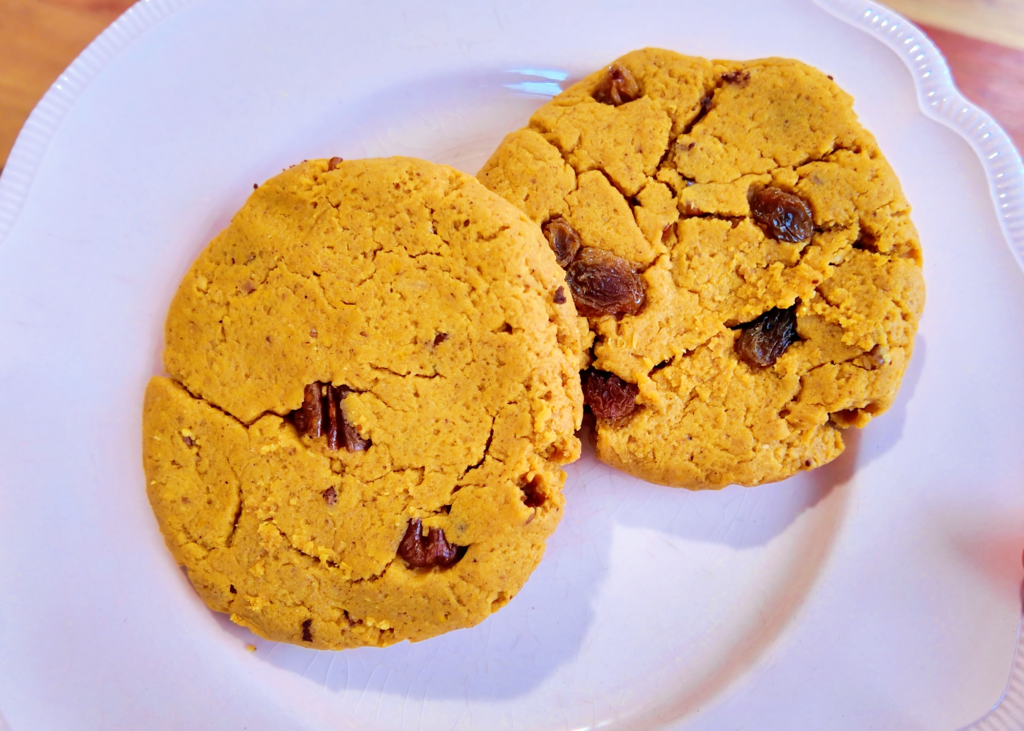 chai pumpkin pecan protein cookies